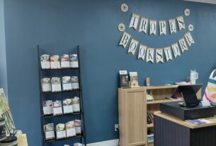 📚 📖 First Impressions at Troop’s Bookstore: Warm, Cozy, and Intentional